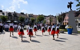 Galeria aktualności Płońsk tańczy belgijkę, czyli unijne miliony oczami naszej młodzieży 19