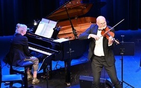 Galeria aktualności Wyjątkowy koncert z okazji Dnia Matki 16