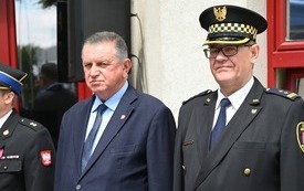 Galeria aktualności Uroczysty apel z okazji Powiatowych Obchod&oacute;w Dnia Strażaka 4
