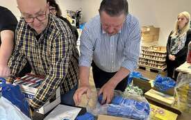 Galeria aktualności Prawie 11 kg konkretnego wsparcia dla potrzebujących mieszkańc&oacute;w Płońska 22