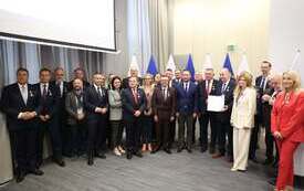 Galeria aktualności Burmistrz Andrzej Pietrasik odznaczony w Ministerstwie Spraw Wewnętrznych i Administracji 11