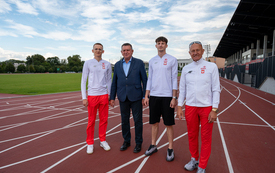 Galeria aktualności Mistrzowska jakość na płońskim stadionie! Lekkoatleci MKS BANK BS Płońsk z wizytą na nowej arenie 1
