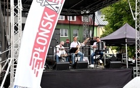 Galeria aktualności Koncert zespołu FAKIRY na płońskim Rynku&nbsp; 31