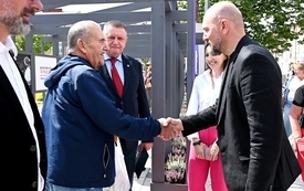 Galeria aktualności P&oacute;ł wieku wsp&oacute;lnej historii. Wyjątkowa wystawa z okazji 50-lecia fabryki ciastek otwarta 6