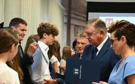 Galeria aktualności Nagrody dla najlepszych płońskich uczni&oacute;w 21