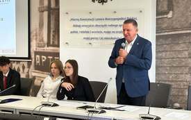 Galeria aktualności Młodzi radni wr&oacute;cili do obrad. Wybrano nowe prezydium 4