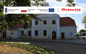 Galeria aktualności Przy Muzeum Ziemi Płońskiej oraz Planetarium i Obserwatorium Astronomicznym rozkwitnie 900 krzew&oacute;w r&oacute;ż 1
