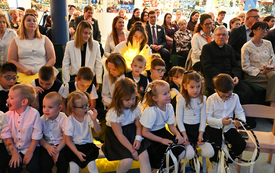 Galeria aktualności 10 lat przywracania nadziei i uśmiechu. Jubileusz Szkoły Podstawowej Specjalnej &bdquo;Odzyskać Radość&rdquo; 18
