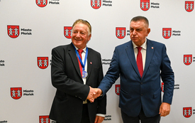 Galeria aktualności Pamiątkowe medale dla radnych 8