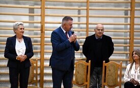 Galeria aktualności Pasowanie na ucznia w Szkole Podstawowej nr 1 im. Bolesława Chrobrego w Płońsku  11