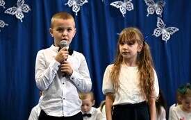 Galeria aktualności Pasowanie na ucznia w Szkole Podstawowej nr 1 im. Bolesława Chrobrego w Płońsku  29
