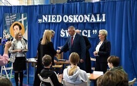 Galeria aktualności III edycja konkursu &bdquo;Niedoskonali&hellip; a święci&rdquo; w Płońsku 6