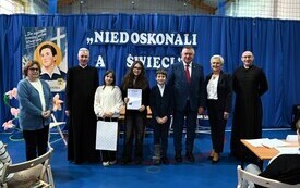Galeria aktualności III edycja konkursu &bdquo;Niedoskonali&hellip; a święci&rdquo; w Płońsku 28