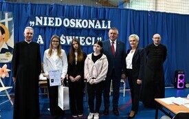 Galeria aktualności III edycja konkursu &bdquo;Niedoskonali&hellip; a święci&rdquo; w Płońsku 30