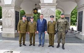 Obchody 87. rocznica śmierci marszałka J&oacute;zefa Piłsudskiego oraz 52. rocznica śmierci generała Władysława Andersa