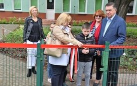 Nowy plac zabaw przy SP nr 4 w Płońsku