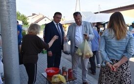 Niecodzienny gość na naszym "małym" płońskim targowisku