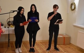 Wystąpienie muzyczne harcerzy 