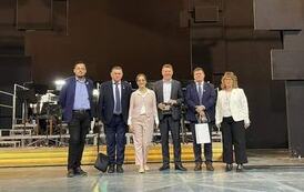 Czterech mężczyzn i dwie kobiety