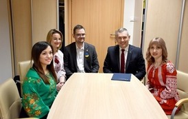 Sekretarz Ambasady&nbsp;Ukrainy w RP i delegacja z Berdyczowa na sesji Rady Miejskiej w Płońsku (18)