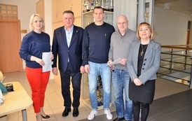 Podpisanie um&oacute;w w ramach tzw. pożytku publicznego