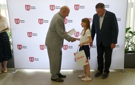 Nagrody dla uczni&oacute;w płońskich szk&oacute;ł podstawowych  (7)