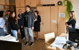 Uczniowie Specjalnego Ośrodka Szkolno-Wychowawczego im św. Stanisława Kostki w Płońsku z wizytą w Urzędzie Miejskim