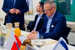 Delegacja z Płońska spotkała się z ambasadorem RP w Izraelu