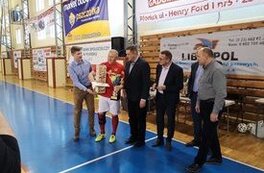 Wręczenie pucharu oraz nagrody najlepszym uczestnikom turnieju