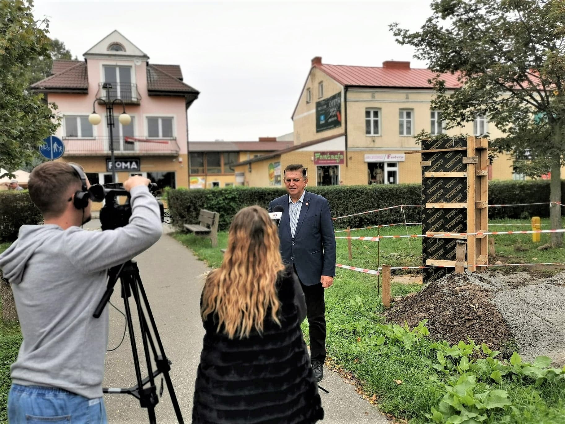 burmistrz udziela wywiadu