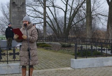 Zdjęcie do Uczczono pamięć ofiar zbrodni na Piaskach