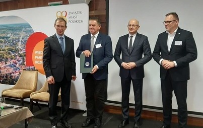 Zdjęcie do Medal Honorowy Związku Miast Polskich