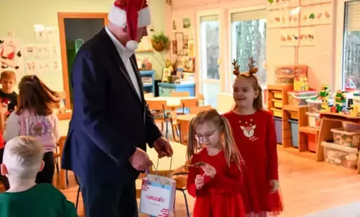 Zdjęcie do Miejskie Mikołajki