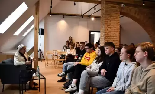 Zdjęcie do "Nieobojętni" - nowy cykl międzypokoleniowych spotkań edukacyjnych