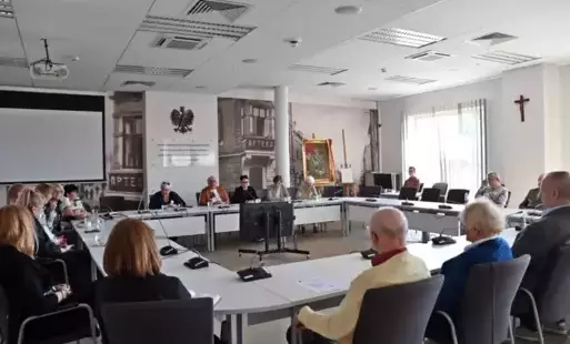 Zdjęcie do Sesja Rady Senior&oacute;w