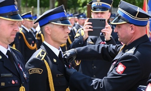 Zdjęcie do Uroczysty apel z okazji Powiatowych Obchod&oacute;w Dnia Strażaka