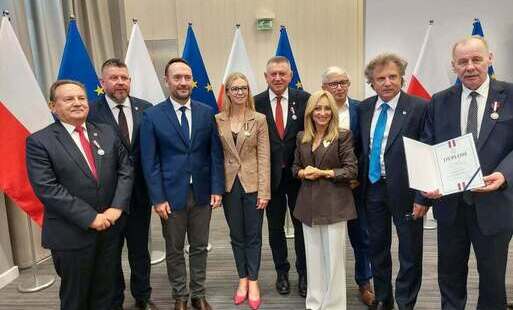 Zdjęcie do Burmistrz Andrzej Pietrasik odznaczony w Ministerstwie Spraw Wewnętrznych i Administracji