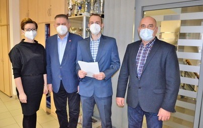Zdjęcie do Podpisanie umowy na realizację zadania publicznego w ramach ustawy o działalności pożytku publicznego i o wolontariacie