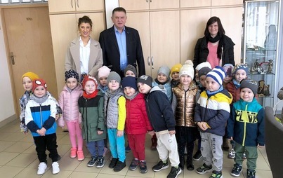 Zdjęcie do Życzenia Wielkanocne od dzieci  z Niepublicznego Przedszkola "Kangurek".