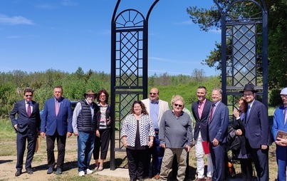 Zdjęcie do Ceremonia Poświęcenia Bramy Pamięci na Cmentarzu Żydowskim w Nasielsku
