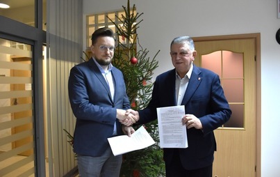 Zdjęcie do Podpisanie umowy dot. remontu dodatkowego odcinka ul. Grunwaldzkiej