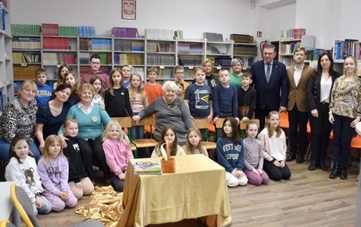 Zdjęcie do  &bdquo;Czytanie z Babcią i Dziadkiem&rdquo; 