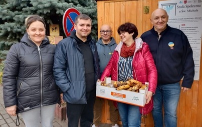 Zdjęcie do Podziel się świątecznym jedzeniem- nie wyrzucaj do kosza!&nbsp;