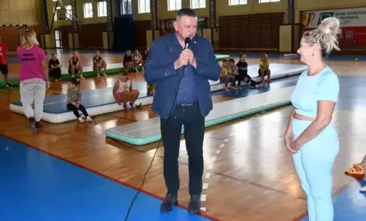 Zdjęcie do Nieodpłatne zajęcia akrobatyczne dla dzieci