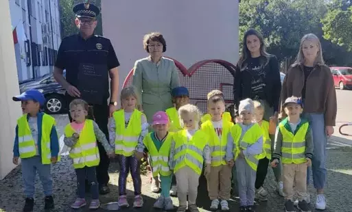 Zdjęcie do Płońska Straż Miejska edukuje przedszkolaki