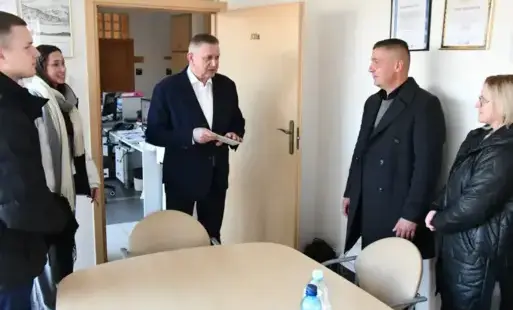 Zdjęcie do Dwa pokolenia i dwie wizyty w ratuszu