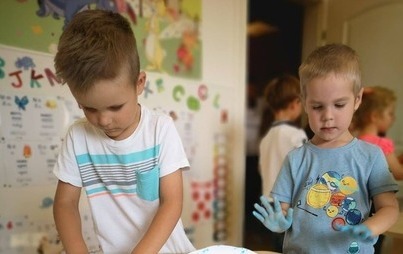 Zdjęcie do Międzynarodowy Dzień Pokoju w Niepublicznym Przedszkolu ,,Sz&oacute;stka"