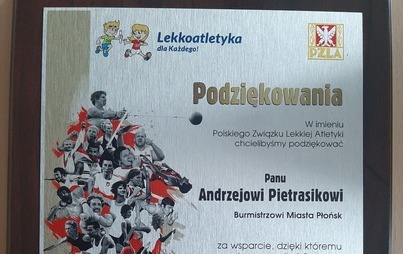 Zdjęcie do Podziękowanie dla Burmistrza Miasta Płońska