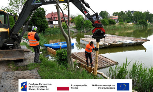 Zdjęcie do Na Rutkach trwa wzmacnianie brzeg&oacute;w&nbsp;