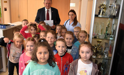 Zdjęcie do Dzieci z Przedszkola Nr 1 w Płońsku odwiedziły ratusz